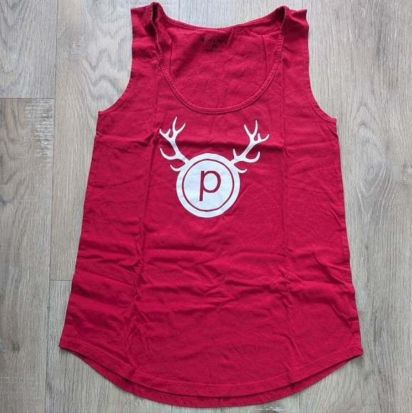 Lot of 3 Pure Barre Holiday Christmas tanks and sticky socks - Picture 3 of 6